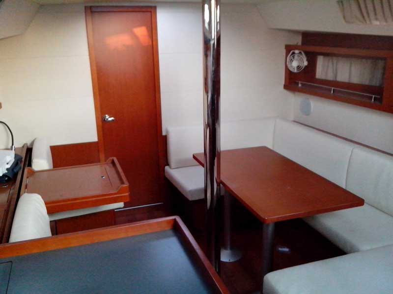 Oceanis 41 image