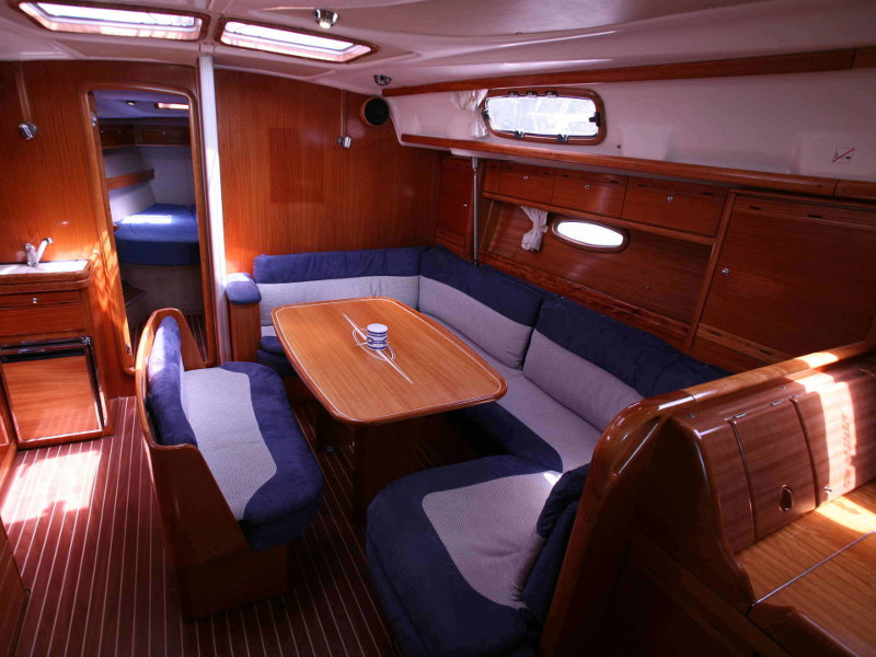 Bavaria 42 Cruiser image