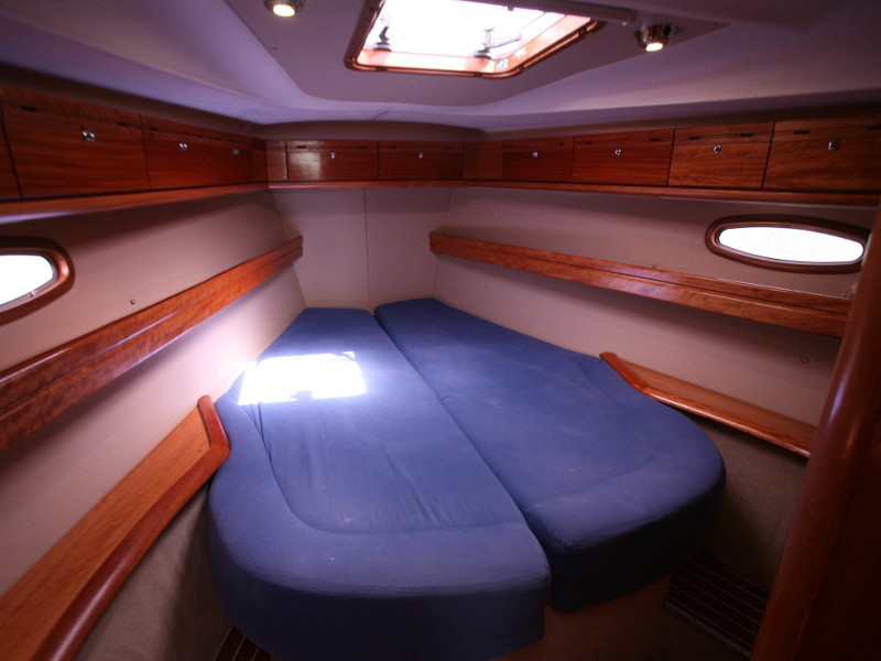 Bavaria 42 Cruiser image