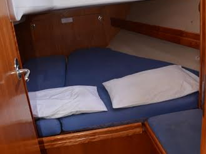 Bavaria 39 Cruiser image