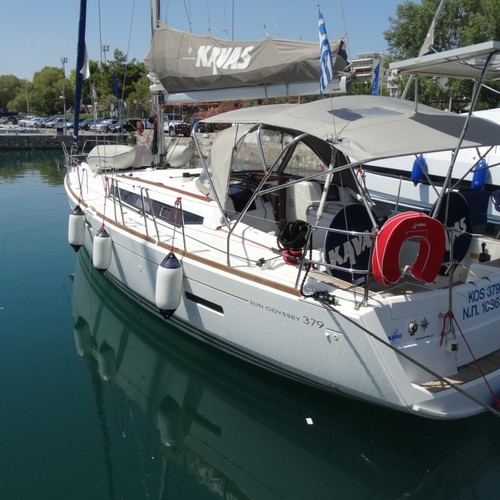 Sun Odyssey 379