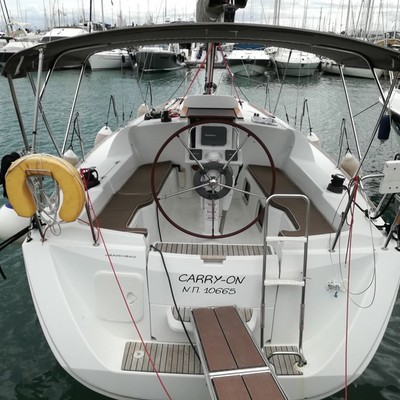 Sun Odyssey 33i
