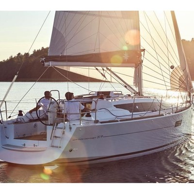 Sun Odyssey 319