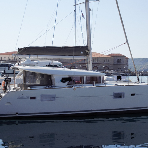 Lagoon 400