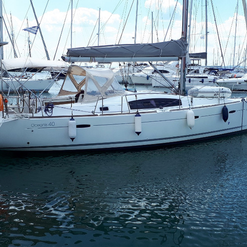 Beneteau Oceanis 40