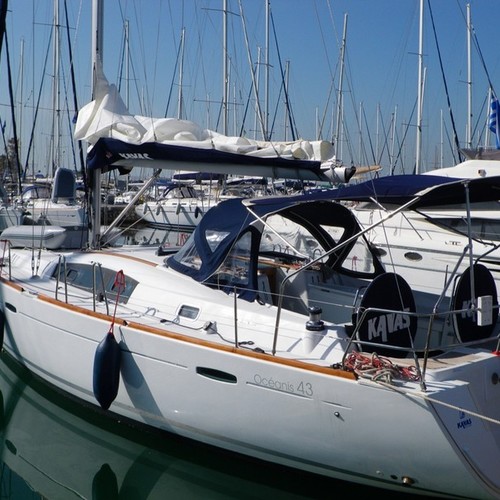 Oceanis 43
